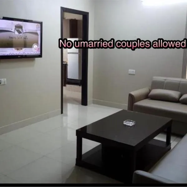 • Faizi Furnished Apartments，位于Farzand Alīwāla的酒店