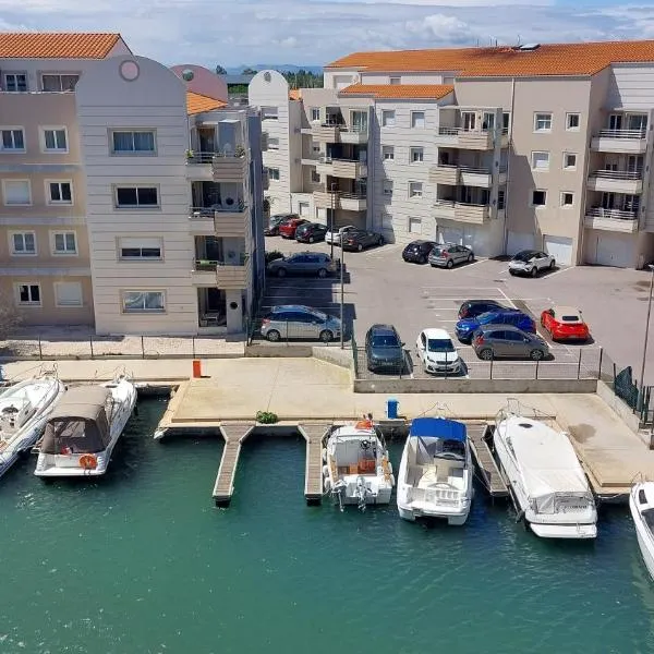 Port Canet très calme，位于鲁西隆地区卡内的酒店