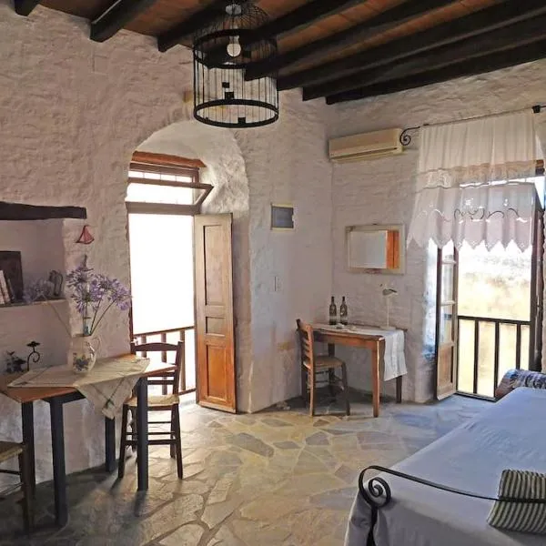 Philoxeno Traditional house - Ano Syros，位于阿诺锡罗斯的酒店