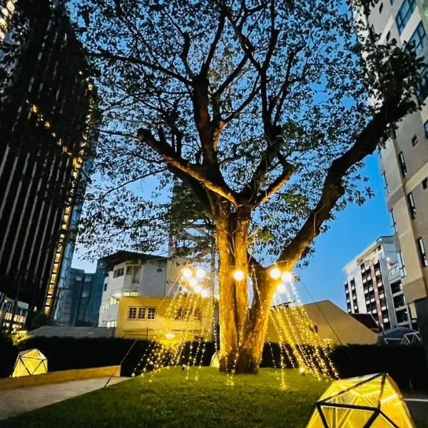 The base Central Pattaya 975 by Numam，位于芭堤雅市中心的酒店