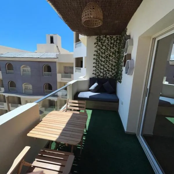 Binishty hurghada apartment，位于赫尔格达的酒店