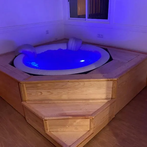 Appartement avec JACCUZI PRIVATISÉ TOTALEMENT GRATUIT SANS SUPPLÉMENT，位于胡塞马的酒店