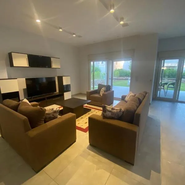Hacienda Bay Luxury Chalet هاسيندا باي，位于阿莱曼的酒店