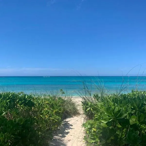 Beach'nBarefoot (Love Beach) - nestled on the beach，位于Millars的酒店