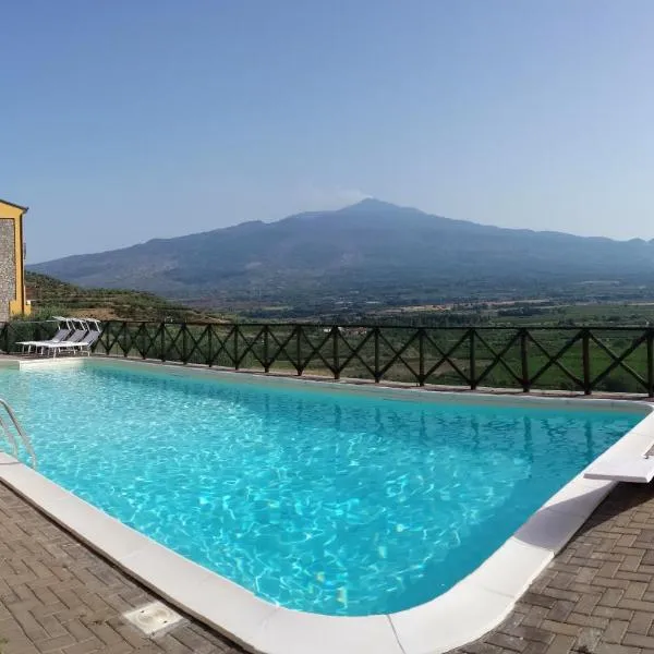 Agriturismo Valle dell'Etna，位于Roccella Valdemone的酒店