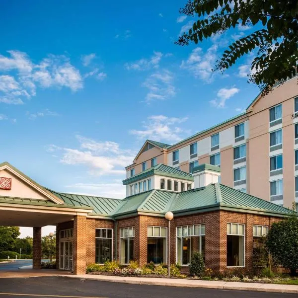 里奇蒙茵斯布鲁克希尔顿花园酒店，位于Tuckahoe的酒店