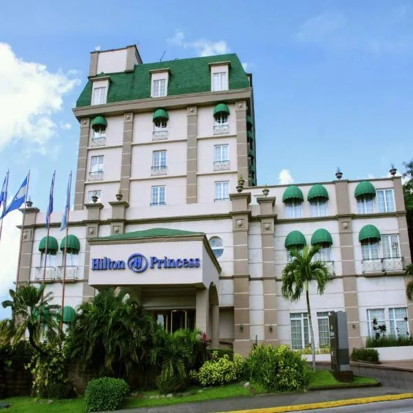 圣佩德罗苏拉公主希尔顿酒店，位于Peña Blanca的酒店