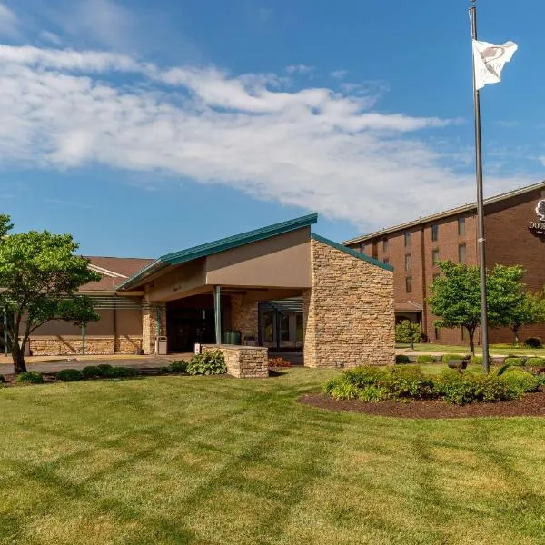 科林斯维尔/圣路易斯希尔顿逸林酒店，位于科林斯维尔的酒店