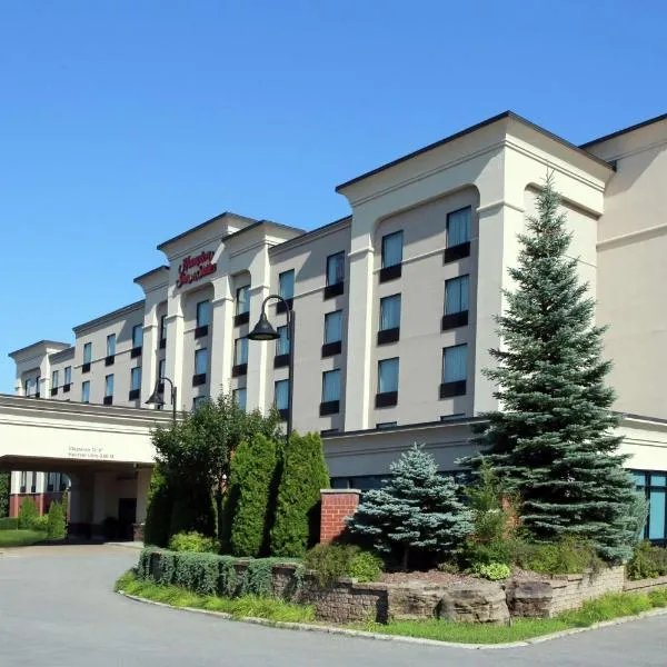 拉瓦尔汉普顿套房酒店 ，位于Cartierville的酒店