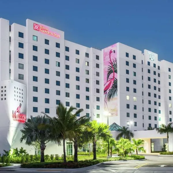 迈阿密海豚购物中心希尔顿花园酒店，位于Tamiami的酒店