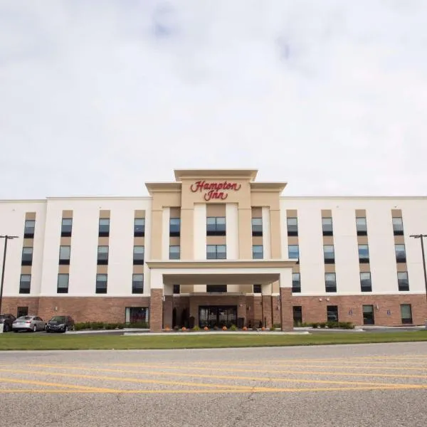 Hampton Inn & Suites Big Rapids, Mi，位于大瀑布城的酒店