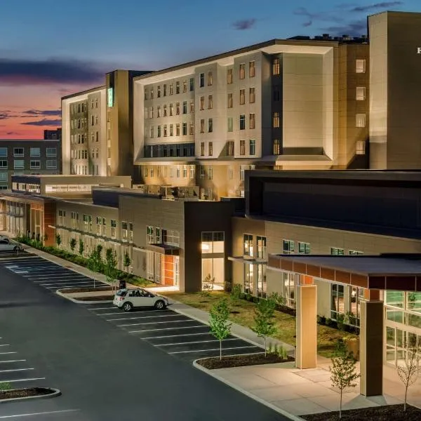 Embassy Suites By Hilton Noblesville Indianapolis Conv Ctr，位于Clarksville的酒店