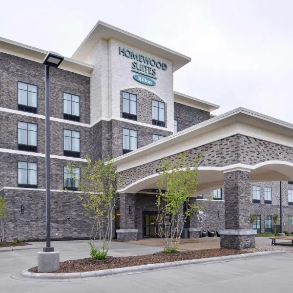 Homewood Suites Des Moines Airport，位于Indianola的酒店