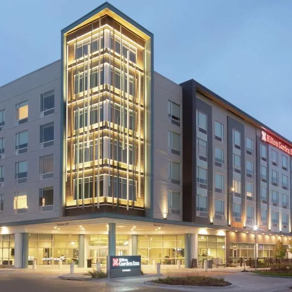 Hilton Garden Inn Omaha Aksarben Village，位于奥马哈的酒店