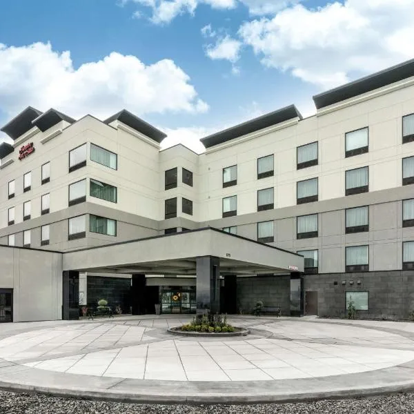 Hampton Inn & Suites Spokane Downtown-South，位于Nine Mile Falls的酒店