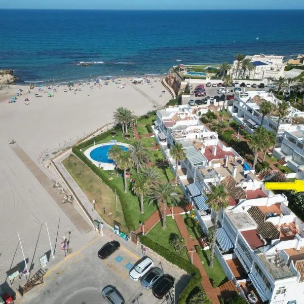 Apartamento frente la playa Cala Capitan, Orihuela Costa，位于奥里韦拉的酒店