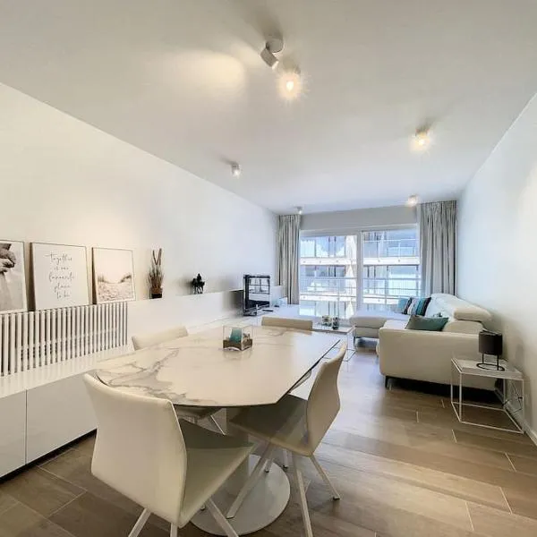 Studio 'De Zandloper' te Oostduinkerke - Bad，位于东代恩凯尔克的酒店