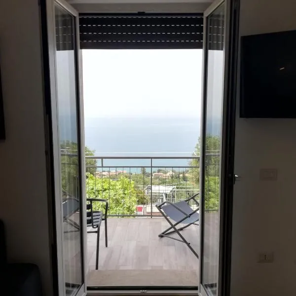 Fascino del Cilento - Appartamenti，位于卡普里奥里的酒店