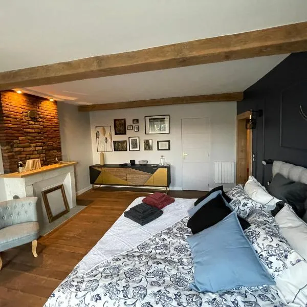 Maison Longue de La Cassine，位于Vendresse的酒店