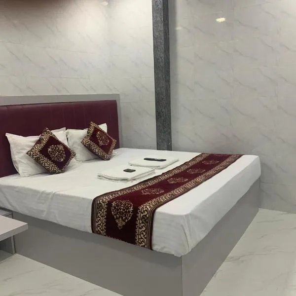 Hotel Sai Plaza, Chembur Mumbai，位于孟买的酒店
