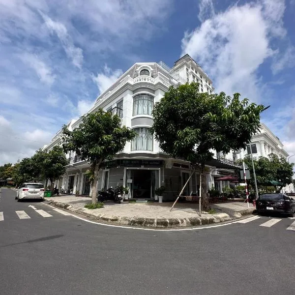 RUBY HOTEL，位于Ấp Trường Huê的酒店