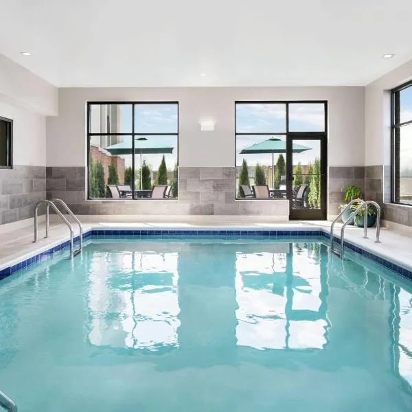 Hampton Inn & Suites Bridgeview Chicago, Il，位于桥景镇的酒店