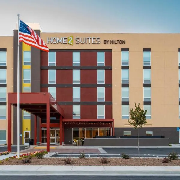 Home2 Suites Bakersfield，位于贝克斯菲尔德的酒店