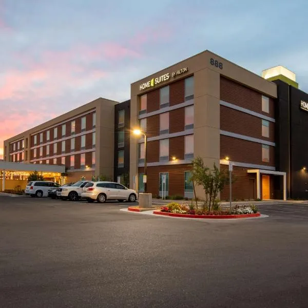 Home2 Suites By Hilton Phoenix Airport North, Az，位于坦培的酒店