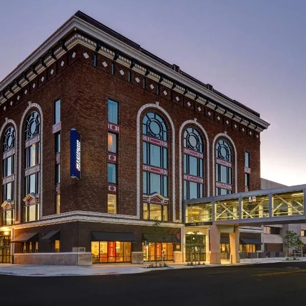 Hilton Garden Inn Kalamazoo Downtown，位于Oshtemo的酒店