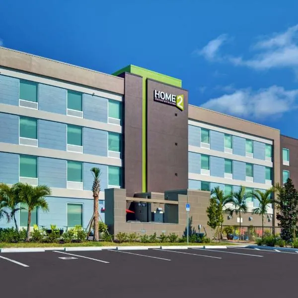 Home2 Suites by Hilton Fort Myers Colonial Blvd，位于Lochmoor Waterway Estates的酒店