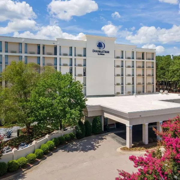 DoubleTree by Hilton Raleigh Midtown, NC，位于维克森林的酒店