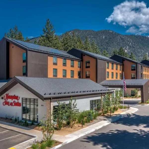 Hampton Inn & Suites South Lake Tahoe，位于南太浩湖的酒店