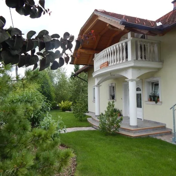 阿姆布罗吉客旅馆，位于Hrušica的酒店
