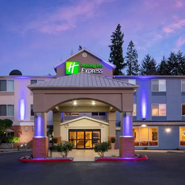 Holiday Inn Express Bothell, an IHG Hotel，位于Lake Forest Park的酒店