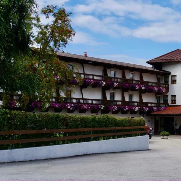 Hotel zur Post，位于巴彻尔堡的酒店