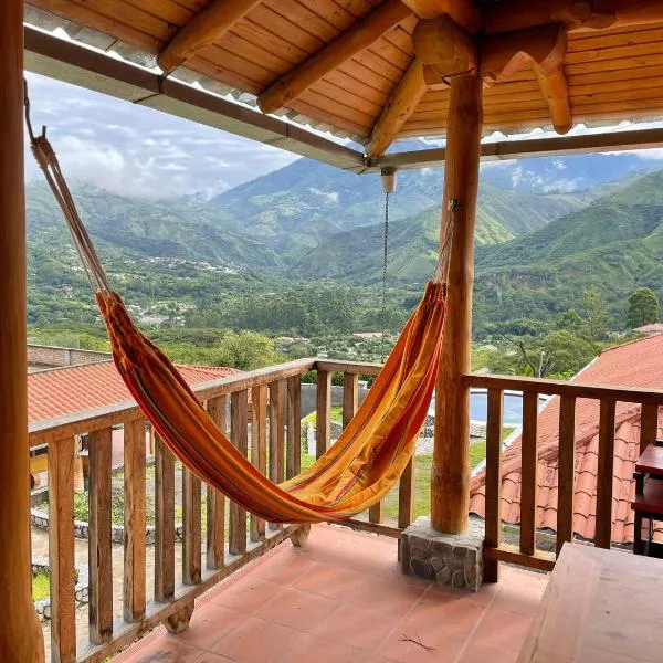 Vistabamba Ecuadorian Mountain Hostel，位于El Carmen的酒店