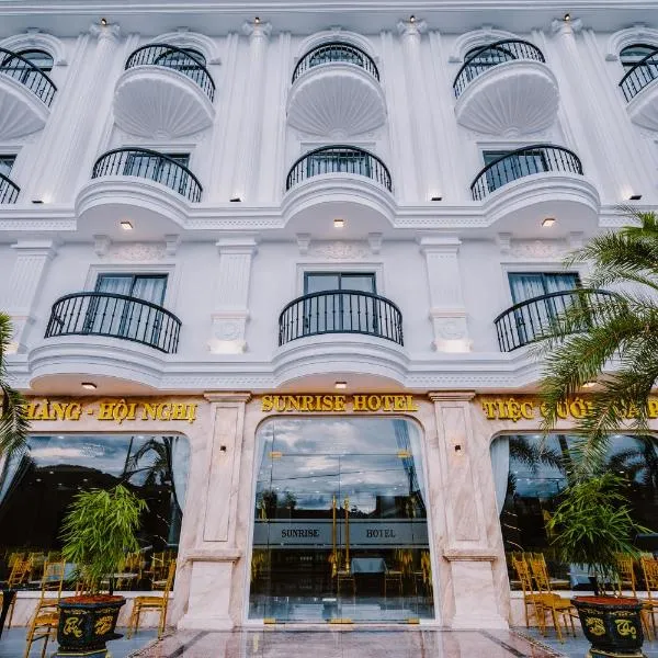 SUNRISE Hotel HA TIEN，位于Kiên Lương的酒店