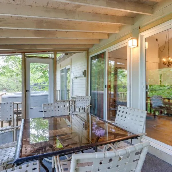 Fire Pit and Pool Access Margaritaville Home!，位于欧塞奇比奇的酒店