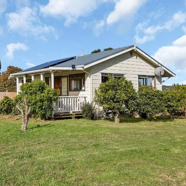Enchanted Retreat - Kerikeri Holiday Home，位于凯里凯里的酒店