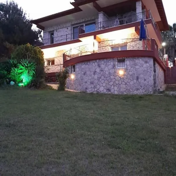 Villa Nestor，位于帕拉塔蒙的酒店
