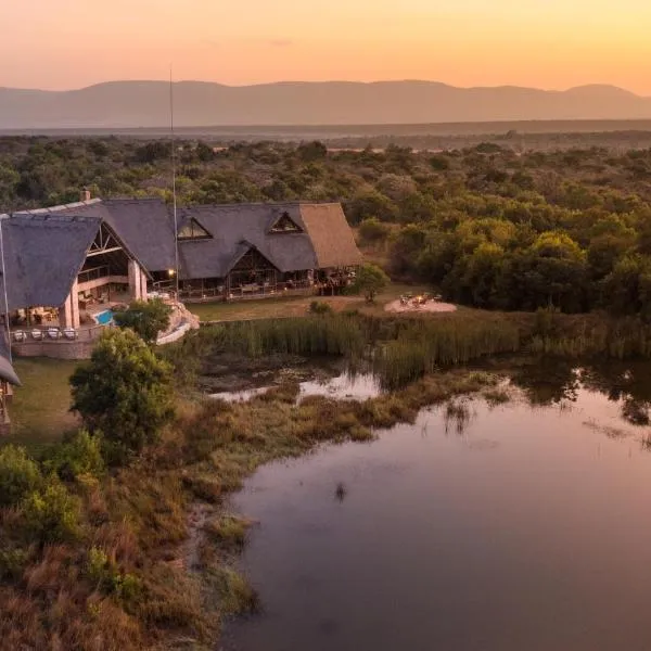 Kingfisher Villa in Mabula Game Reserve，位于沃姆巴斯的酒店