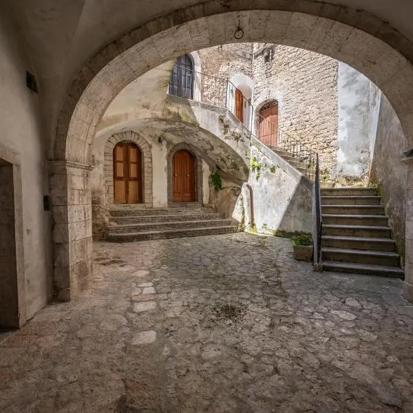 La torretta sul cortile，位于Monteroduni的酒店