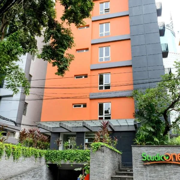 Studio One Thamrin Hotel，位于雅加达的酒店