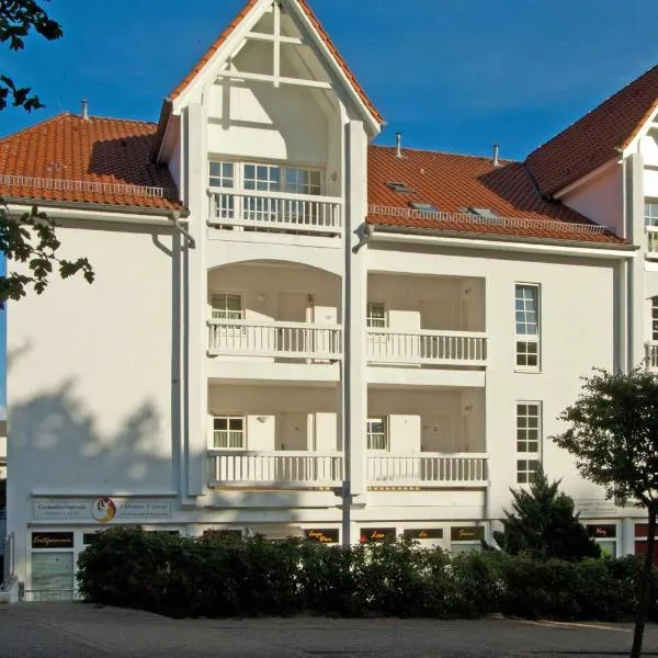 Villa Baltic 12 mit Balkon - zentrale Lage im Ostseebad Sellin，位于奥斯赛拜-塞林的酒店