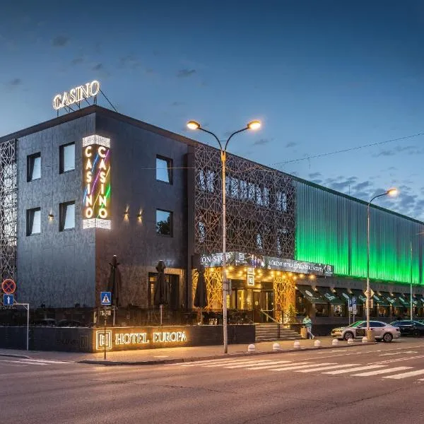 HOTEL EUROPA，位于Veľké Kosihy的酒店