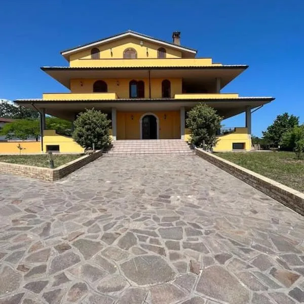 Villa Emma，位于Torrevecchia Teatina的酒店