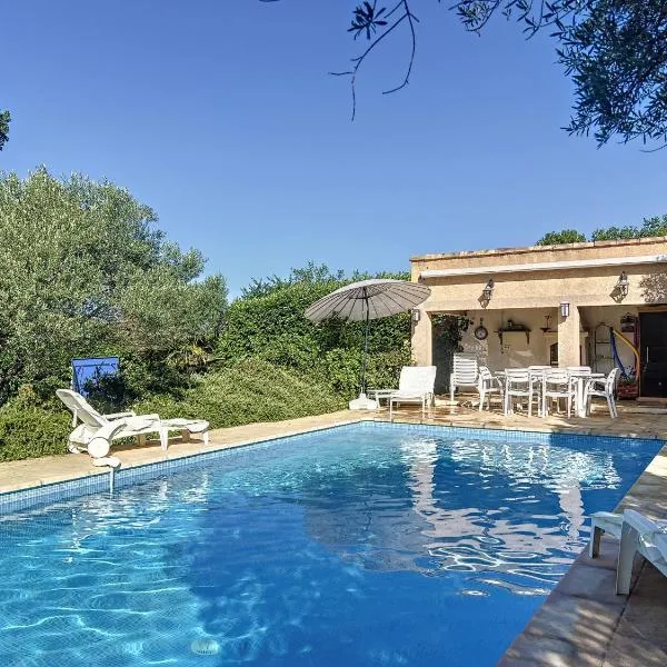 VILLA DU VERDON VAR PROVENCE avec piscine et jardin - private，位于regusse的酒店