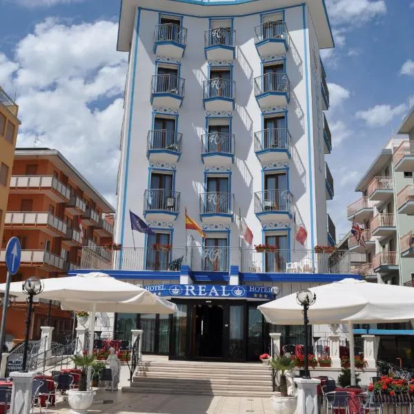 Hotel Real，位于索托马里纳的酒店