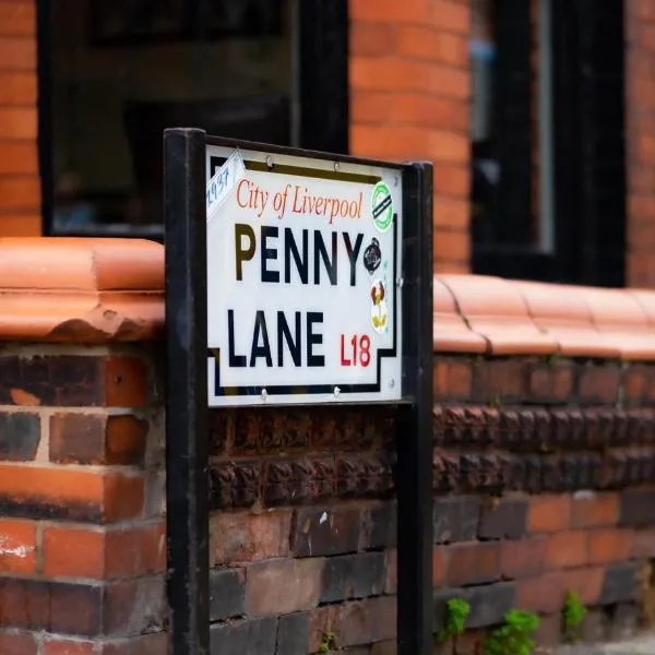 The Beatles house - Penny Lane - Contractors -Relocating-3bedroom，位于利物浦的酒店