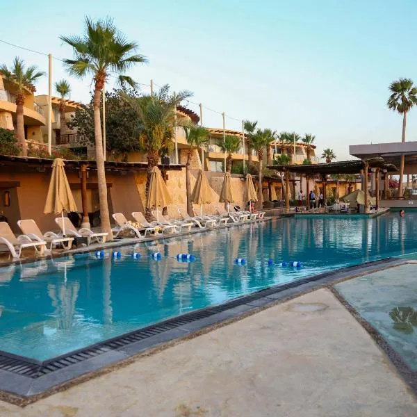 O Beach Hotel & Resort，位于Ath Thughrah的酒店
